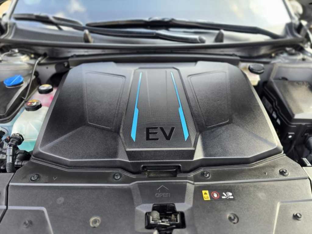 HYUNDAI Ioniq 5 - Vista 9