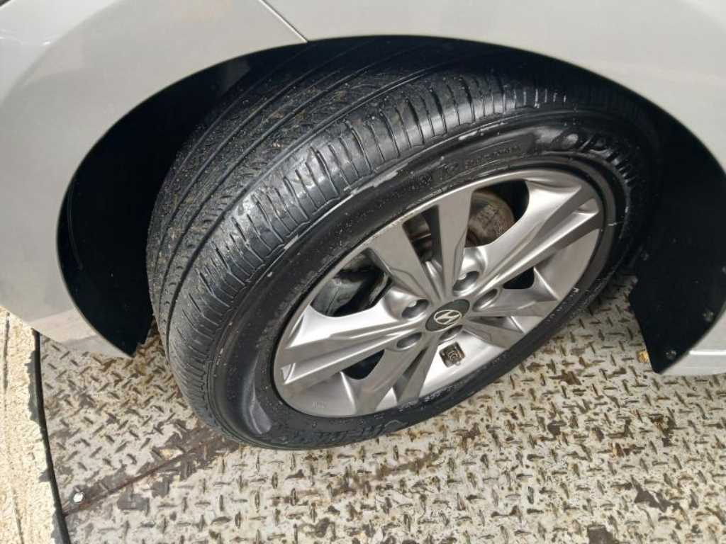 HYUNDAI Avante 2018 Plateado - Importación desde Corea - HF Imports Iquique - Foto 20