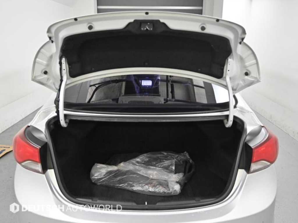 HYUNDAI Avante 2014 Plateado - Importación desde Corea - HF Imports Iquique - Foto 20