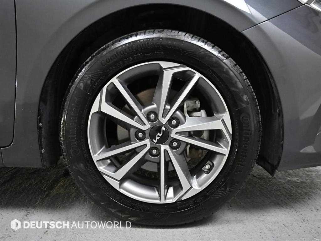 KIA K3 - Vista 5