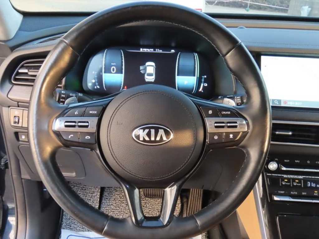 KIA K7 - Vista 10