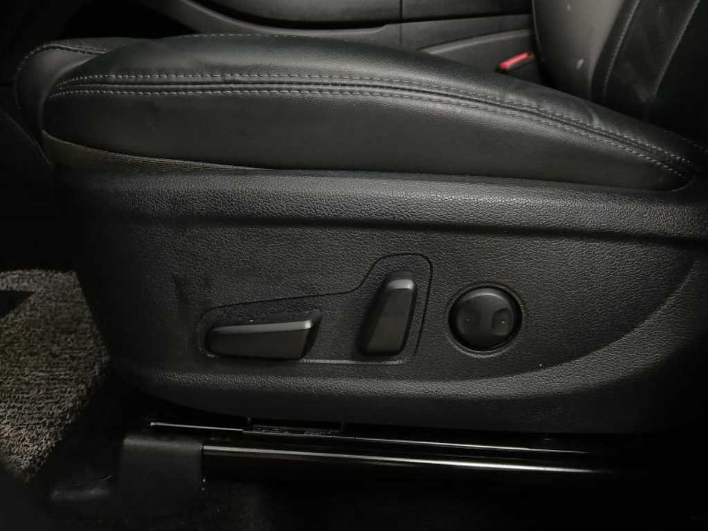 HYUNDAI Santa Fe - Vista 12