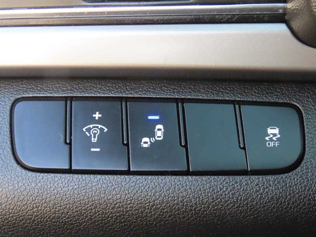 HYUNDAI Avante 2018 Blanco - Importación desde Corea - HF Imports Iquique - Foto 14