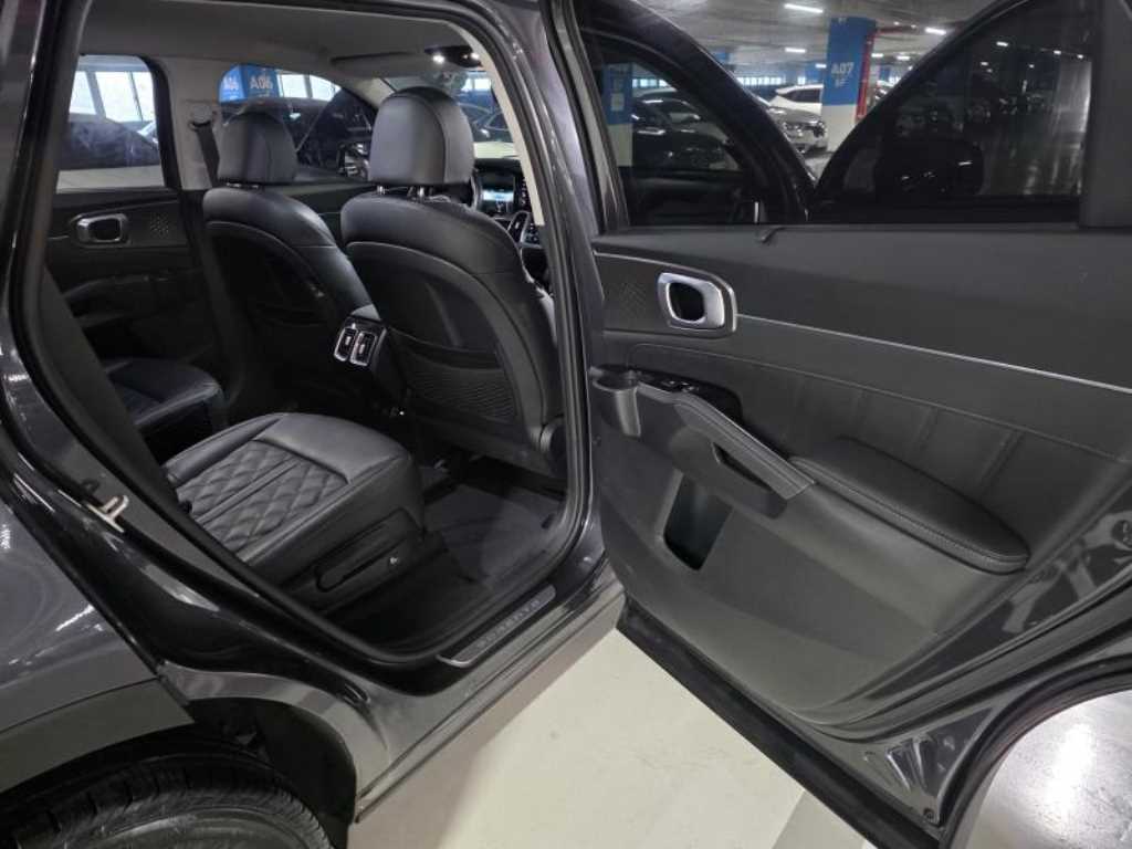 KIA Sorento - Vista 9