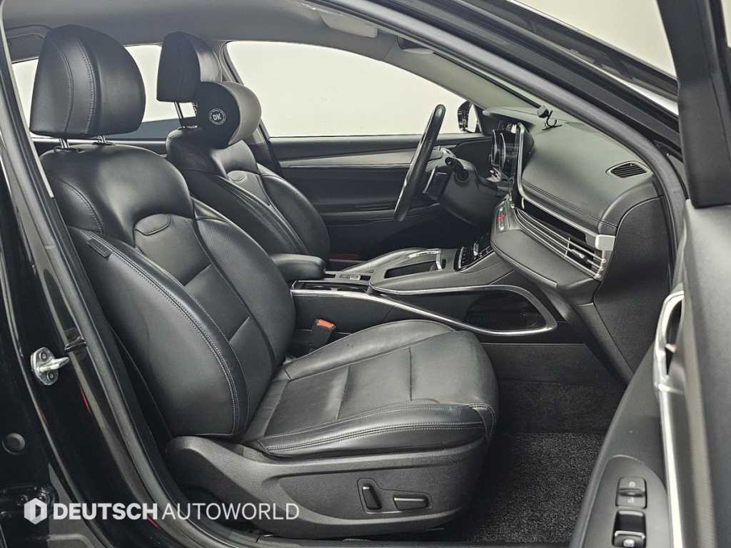 HYUNDAI Grandeur - Vista 10