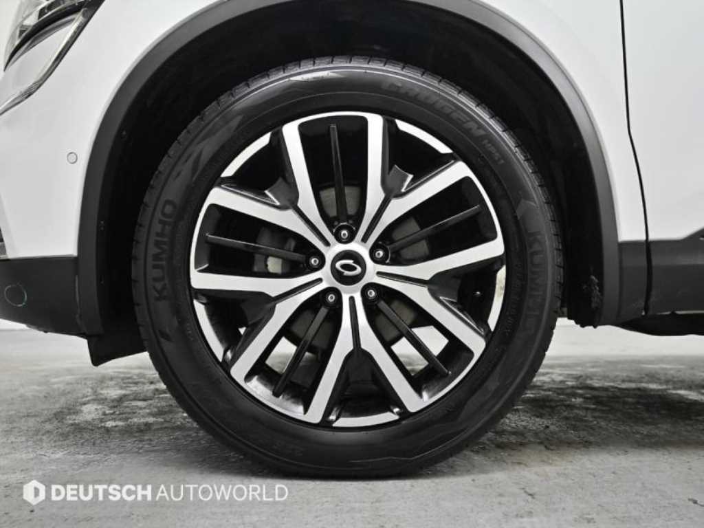 SAMSUNG QM6 - Vista 5