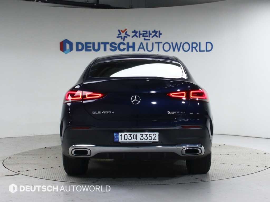 Mercedes Benz GLE Class - Vista 4