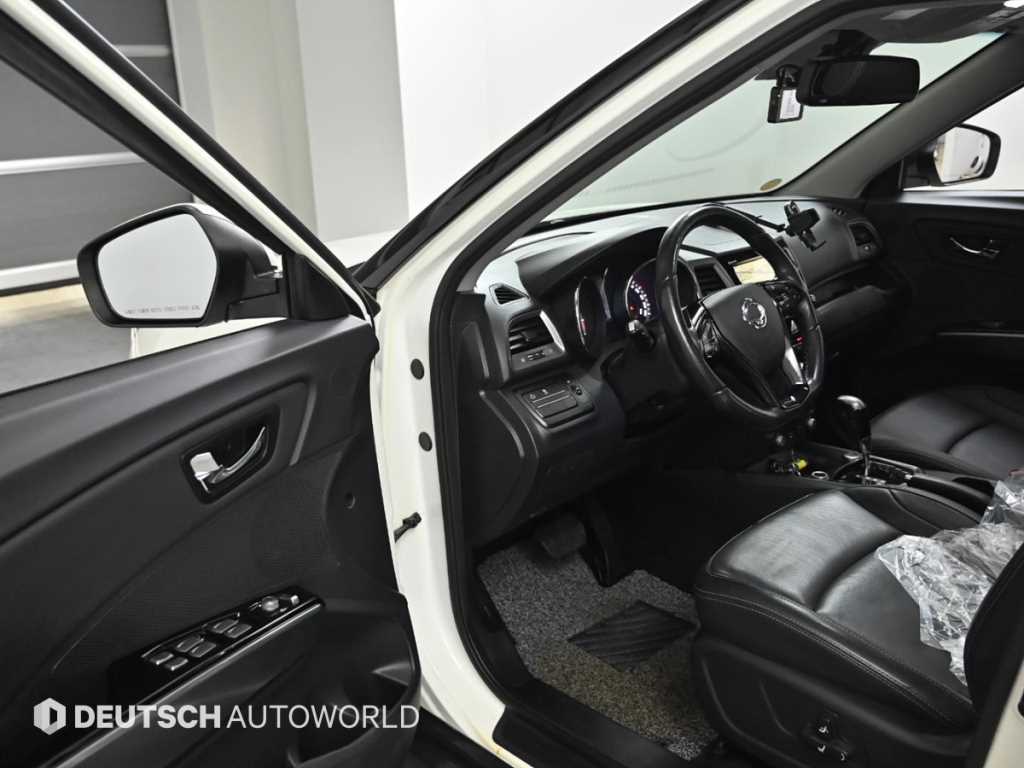 Ssangyong Tivoli - Vista 11