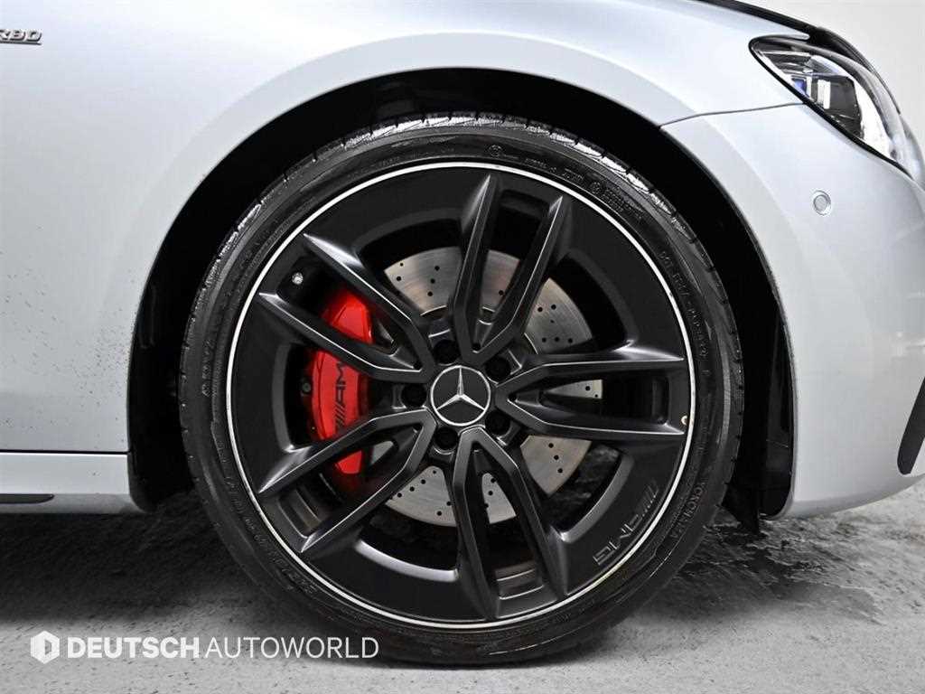 Mercedes Benz E class - Vista 5