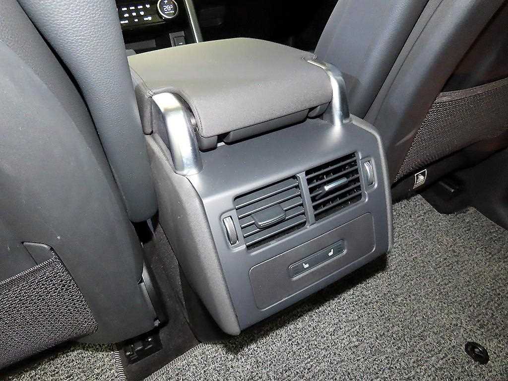 Land Rover Discovery 2023 Blanco - Importación desde Corea - HF Imports Iquique - Foto 14