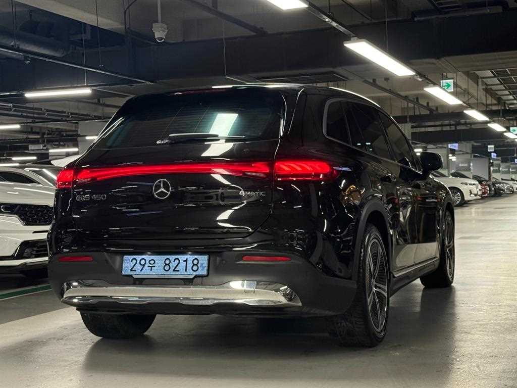 Mercedes Benz EQS - Vista 3