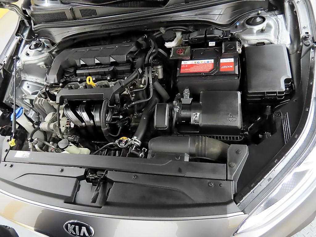 KIA K3 2021 Gris - Importación desde Corea - HF Imports Iquique - Foto 18