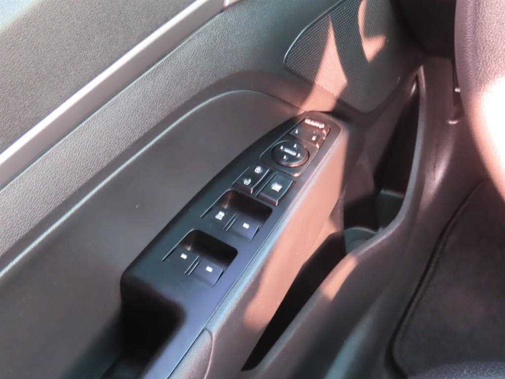 HYUNDAI Avante - Vista 11