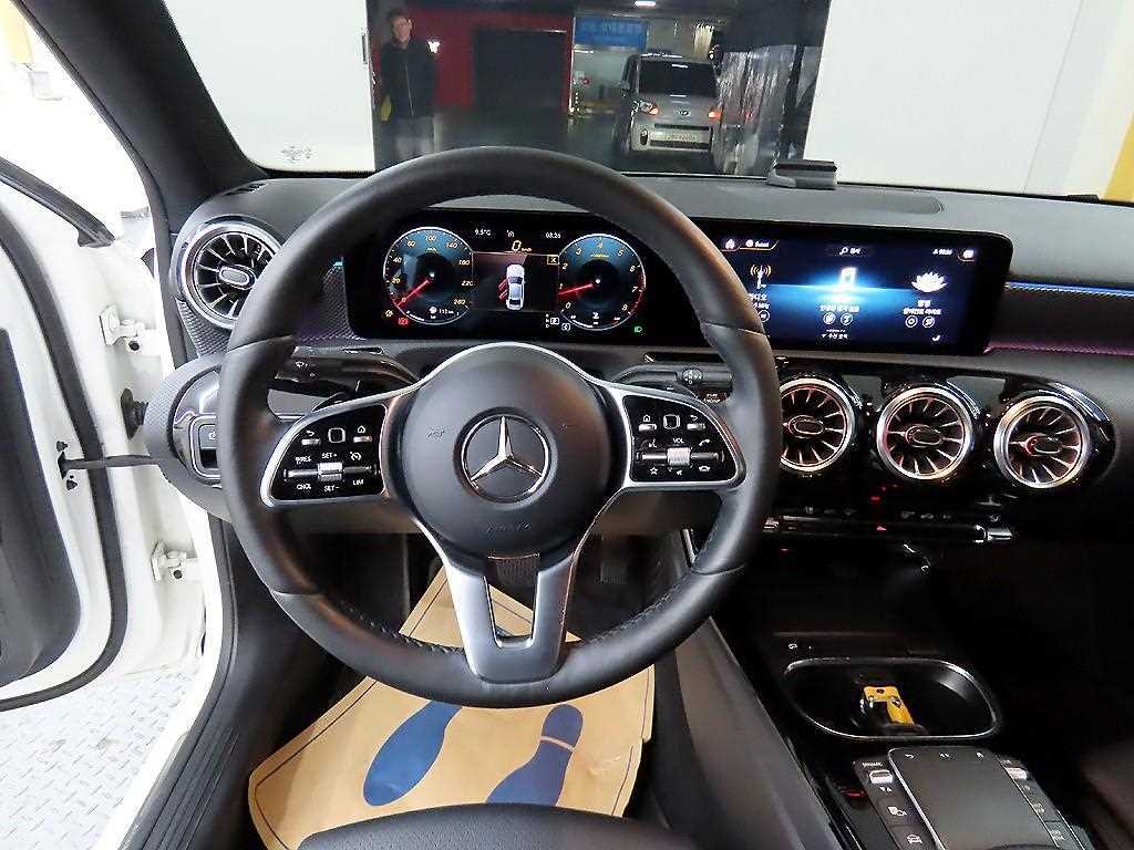 Mercedes Benz A Class - Vista 9