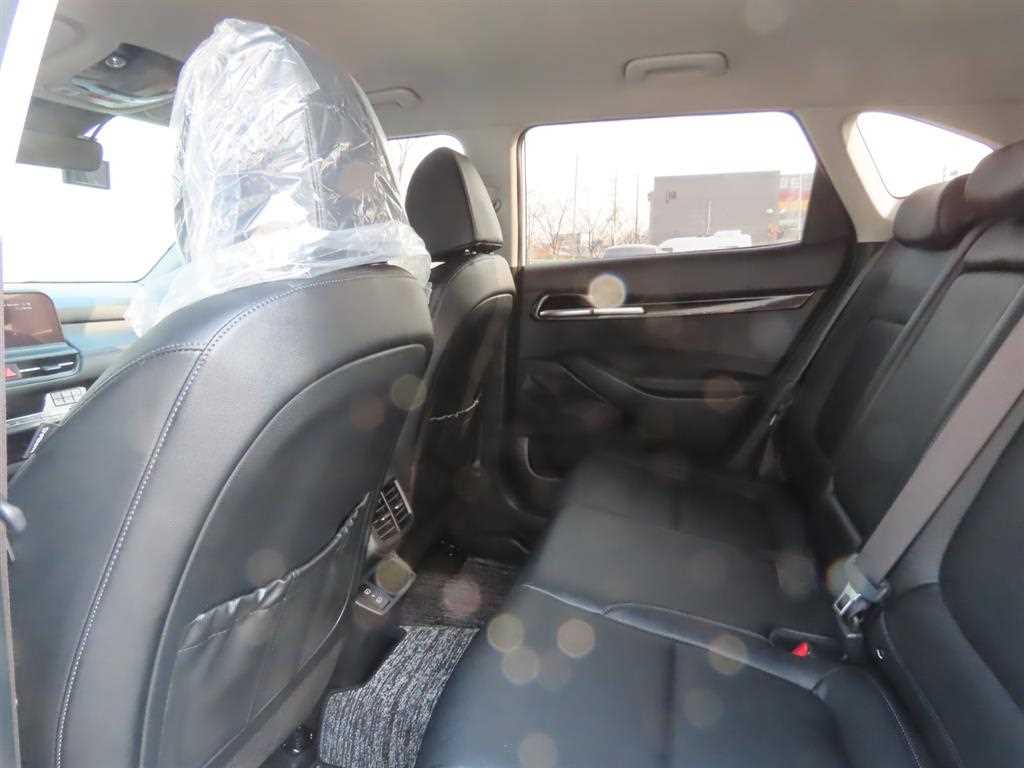 KIA Seltos - Vista 7