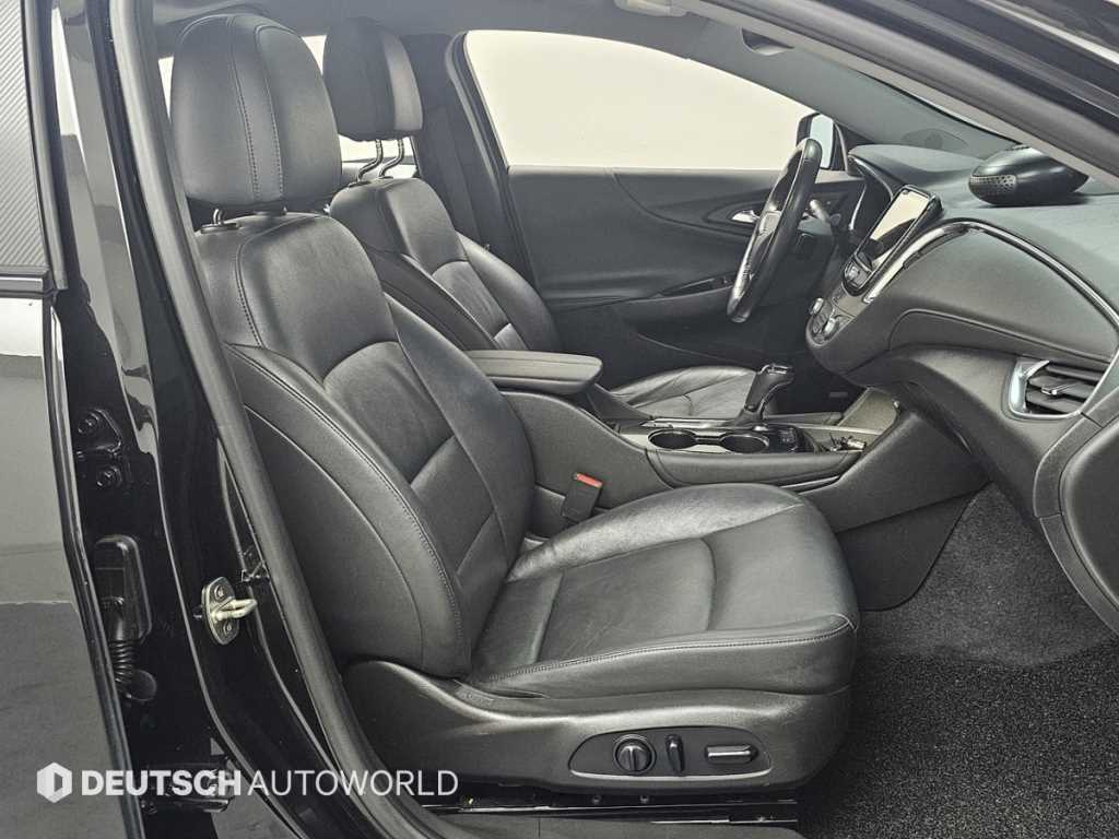 Chevrolet Malibu - Vista 10