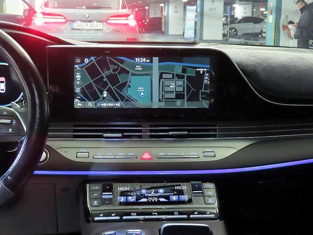 HYUNDAI Grandeur - Vista 11