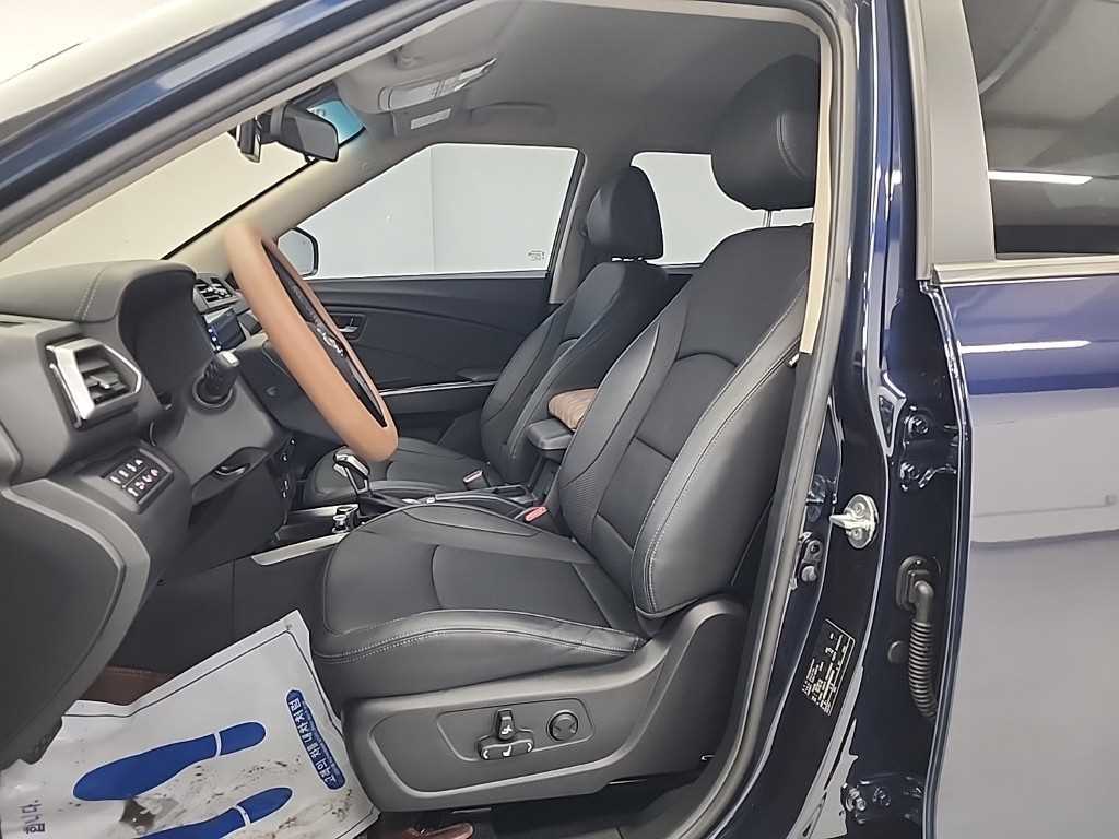 Ssangyong Tivoli - Vista 11