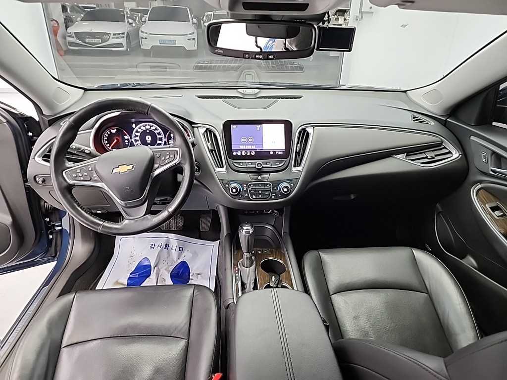 Chevrolet Malibu - Vista 7