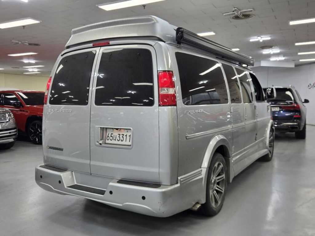 Chevrolet Express van - Vista 4