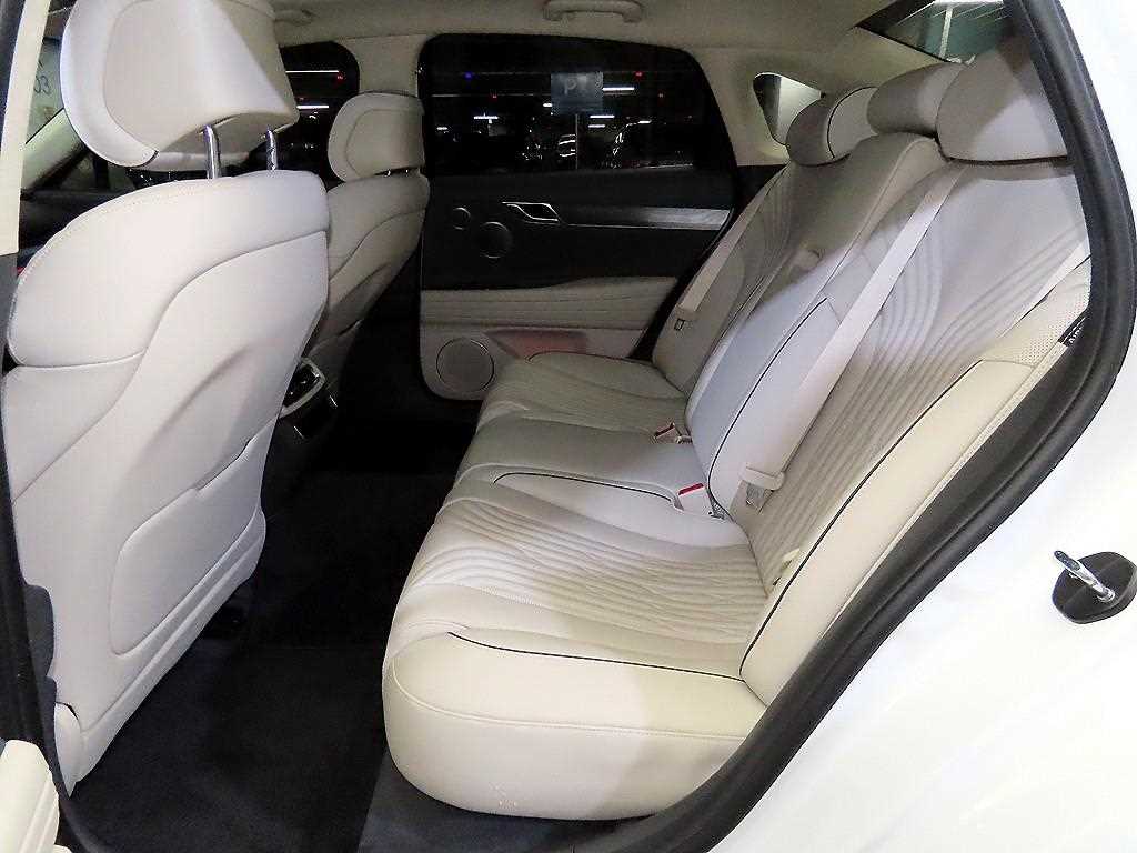 Genesis G80 - Vista 7