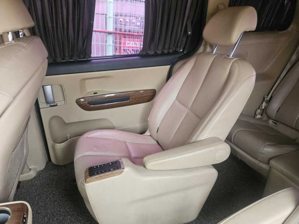 KIA Carnival 2017 Negro - Importación desde Corea - HF Imports Iquique - Foto 15