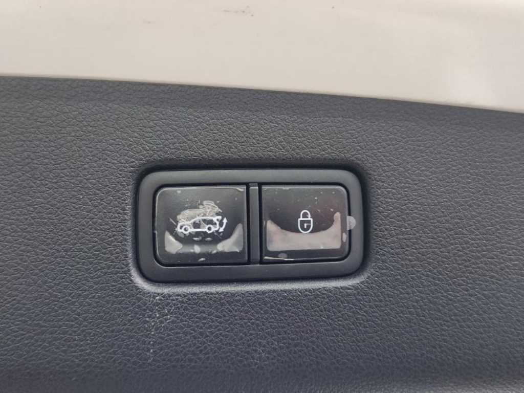 Genesis GV70 - Vista 6