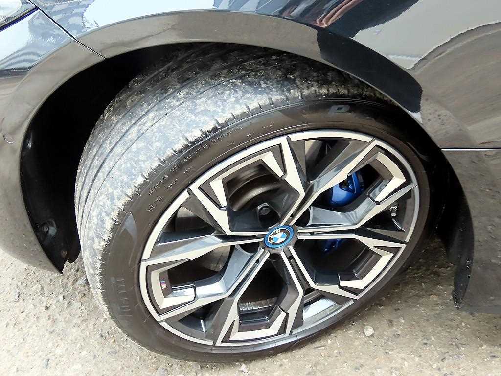 BMW i4 2024 Negro - Importación desde Corea - HF Imports Iquique - Foto 20