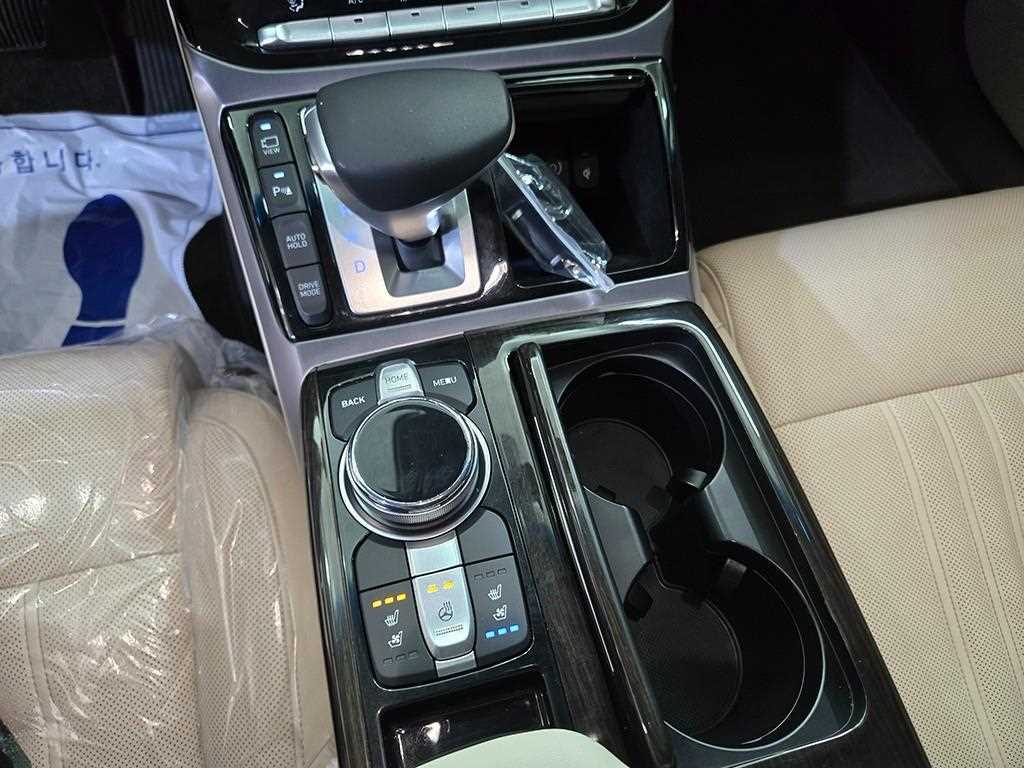 Genesis EQ900 - Vista 12