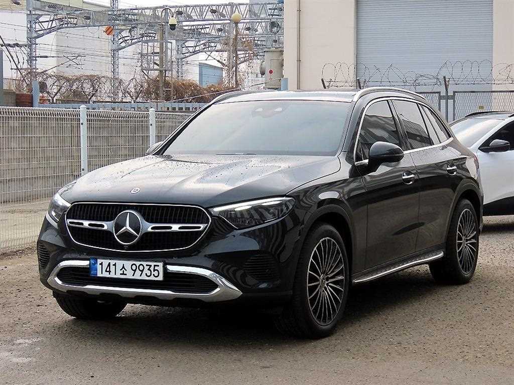 Mercedes Benz GLC Class - Vista 2