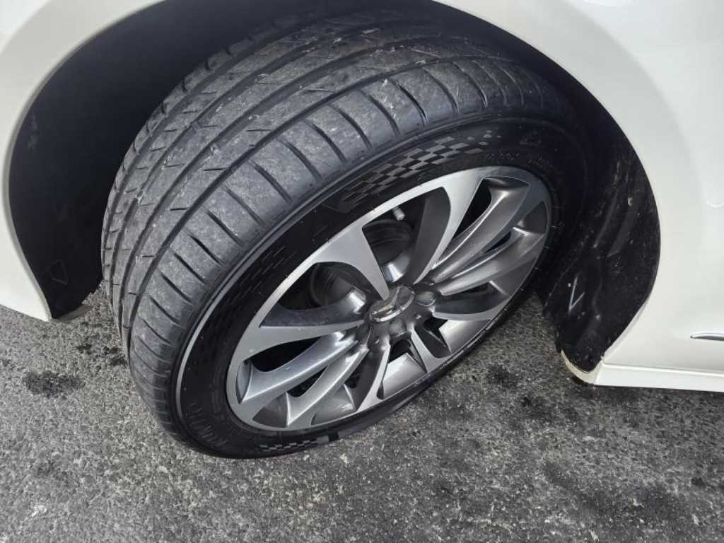 Mercedes Benz CLS Class - Vista 7