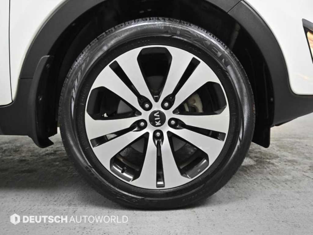 KIA Sportage - Vista 5