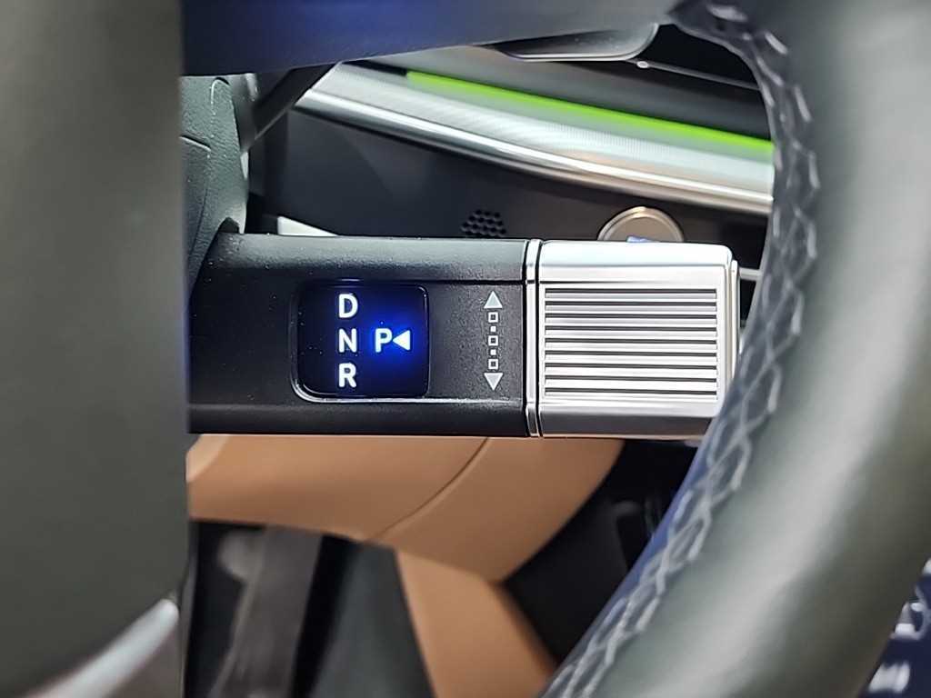 HYUNDAI Grandeur - Vista 7