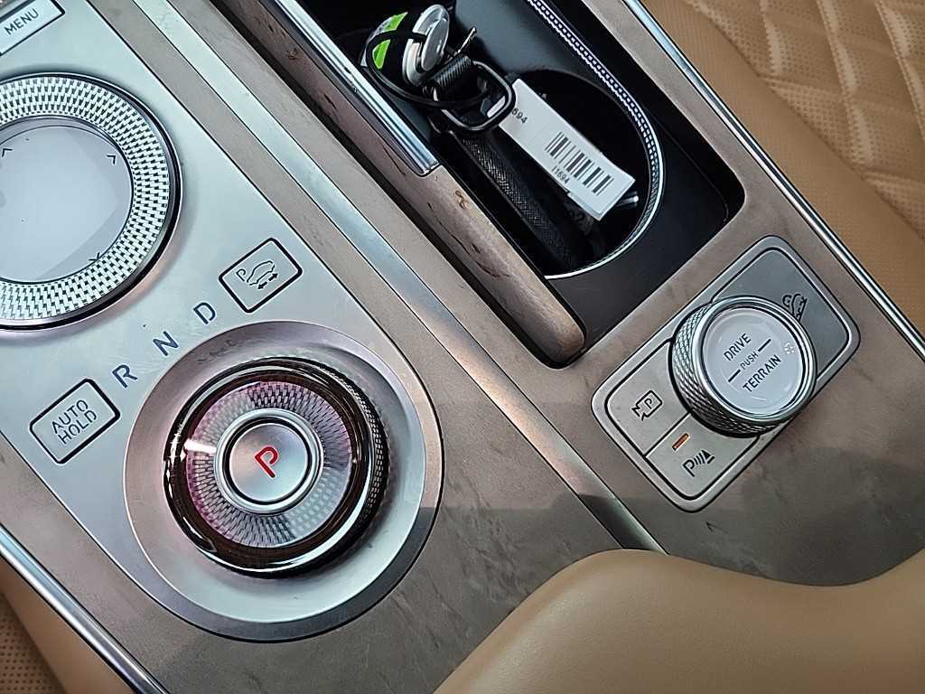 Genesis GV80 - Vista 8