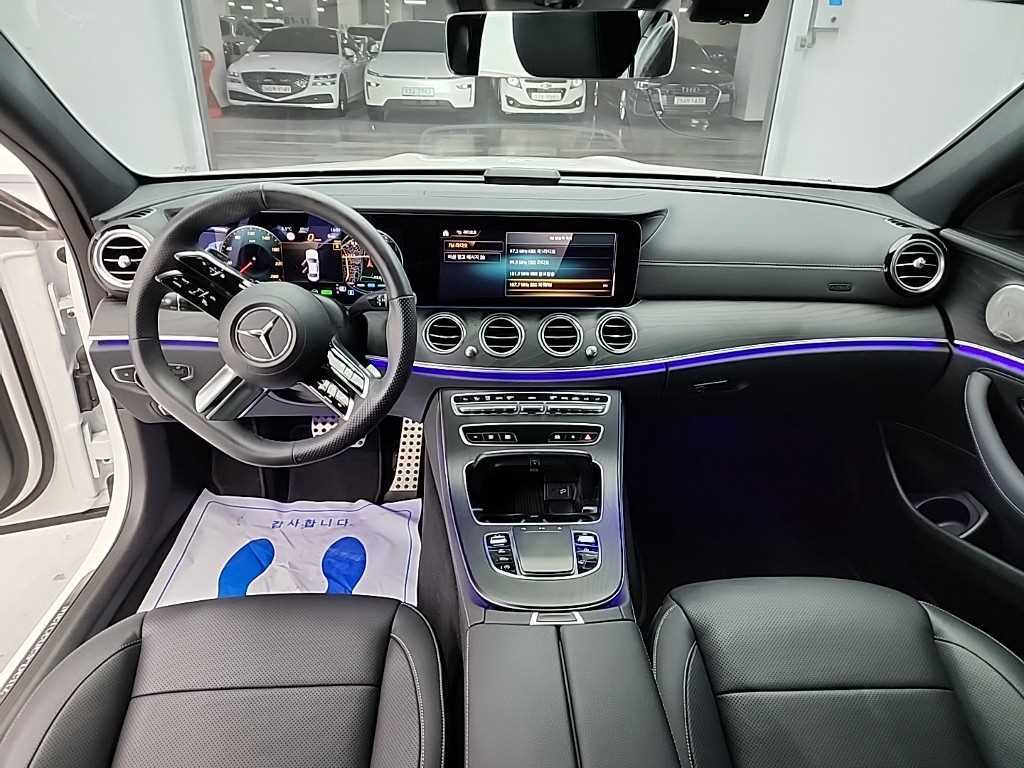 Mercedes Benz E class - Vista 7