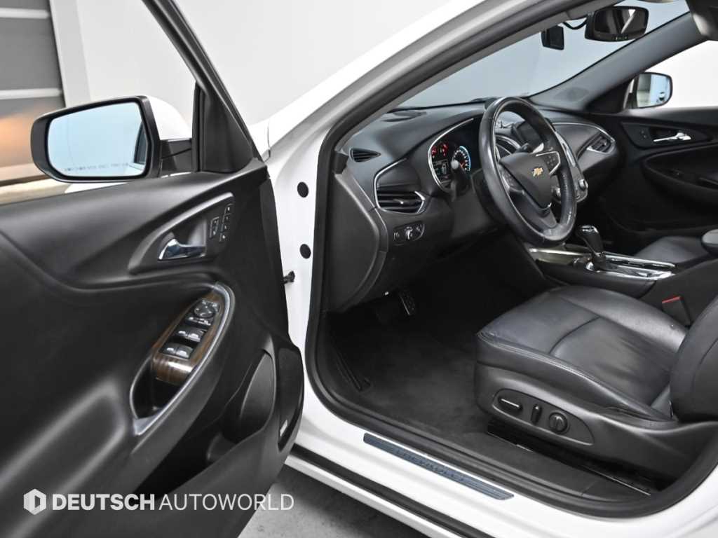 Chevrolet Malibu - Vista 10