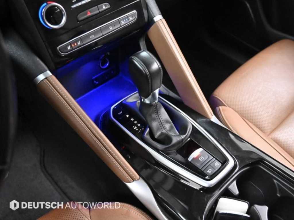 SAMSUNG QM6 - Vista 9