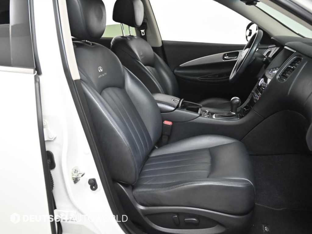 Infiniti QX - Vista 10