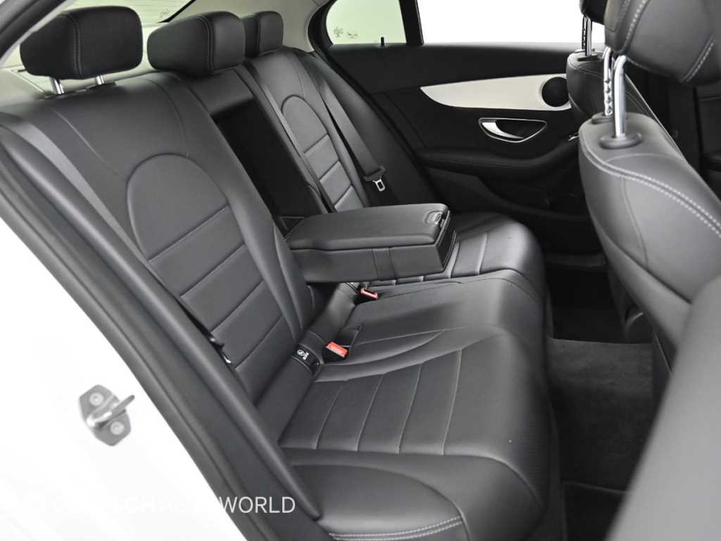 Mercedes Benz C Class - Vista 12