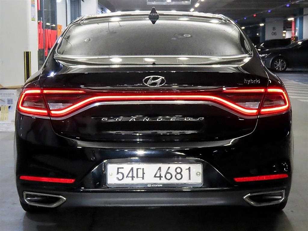 HYUNDAI Grandeur - Vista 5