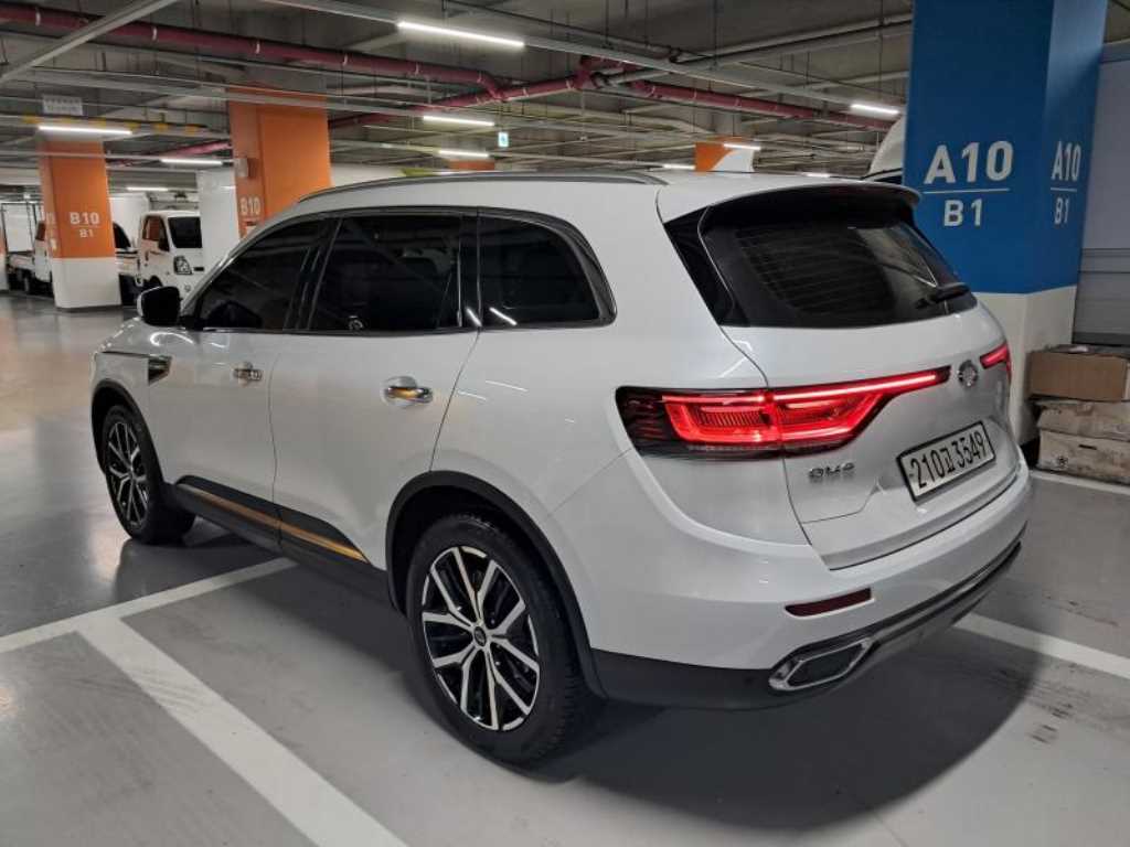 SAMSUNG QM6 - Vista 2