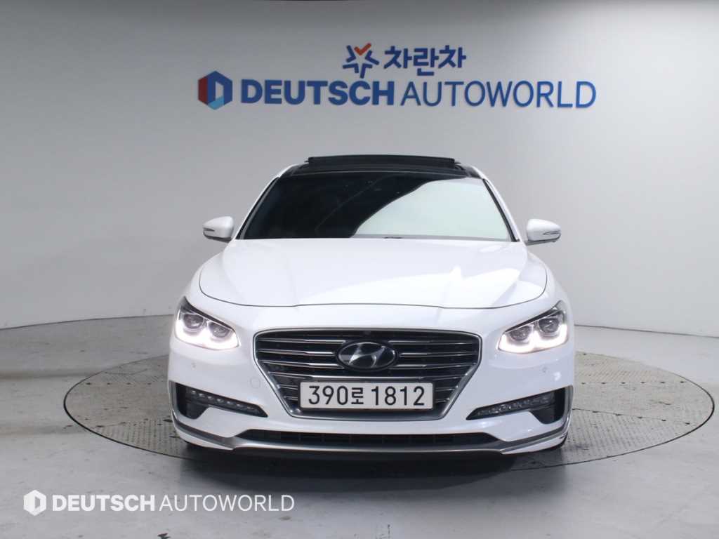 HYUNDAI Grandeur - Vista 3