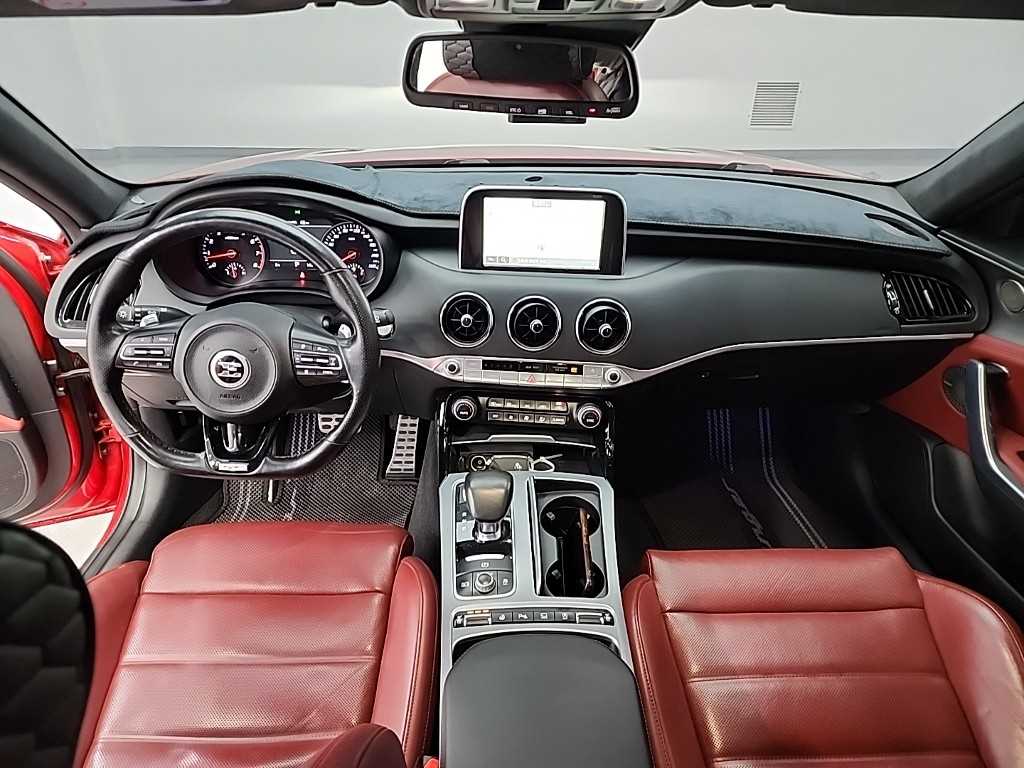 KIA Stinger - Vista 7