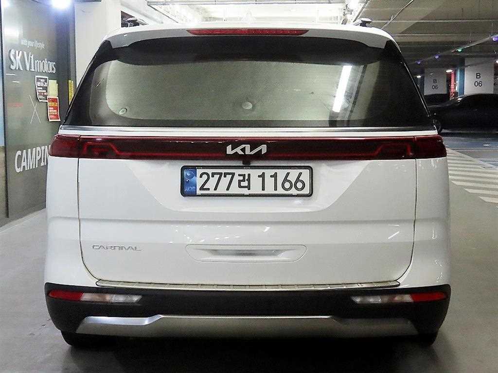 KIA Carnival - Vista 5