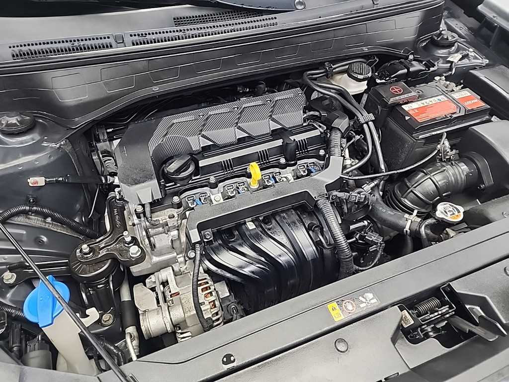 HYUNDAI Venue - Vista 5