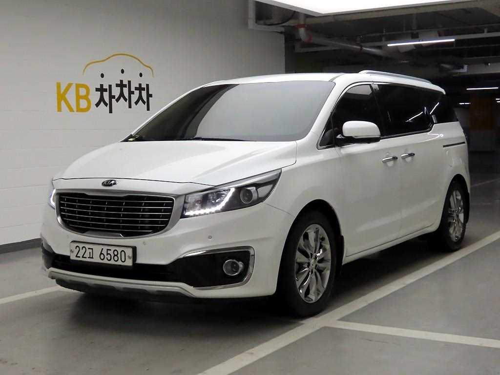 KIA Carnival - Vista 2