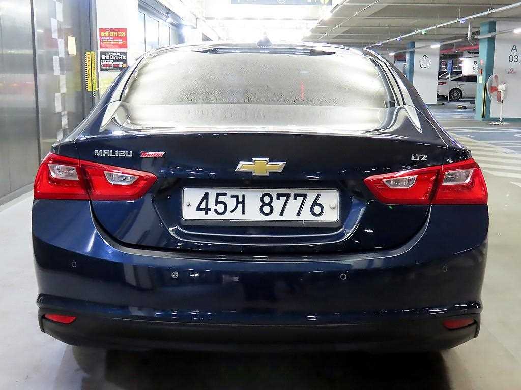 Chevrolet Malibu - Vista 5