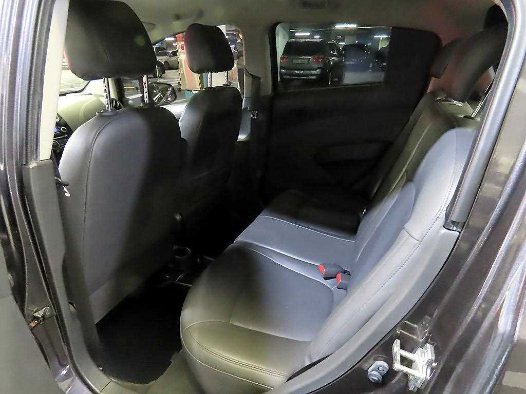 Chevrolet Spark - Vista 7
