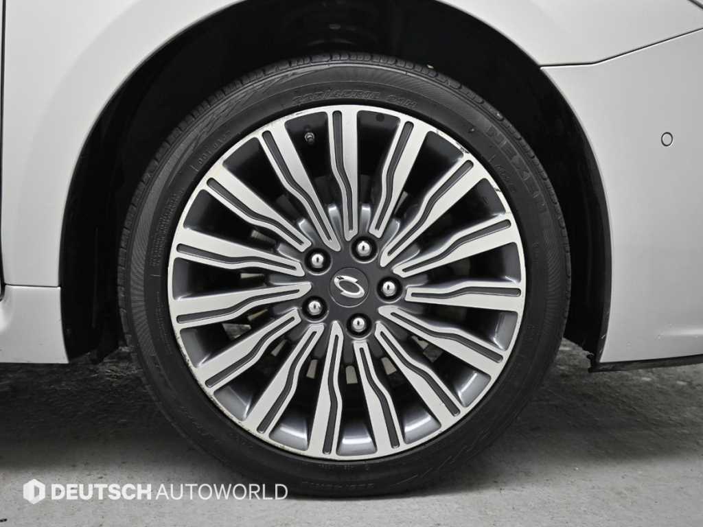 SAMSUNG SM7 - Vista 5