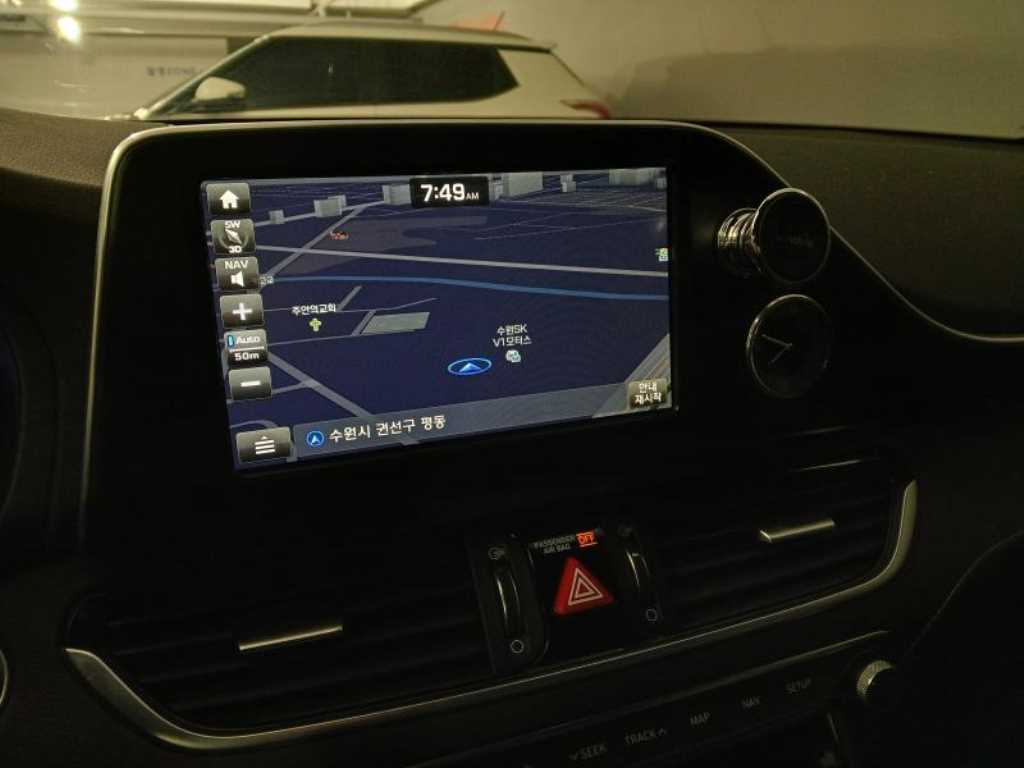 HYUNDAI Grandeur - Vista 12